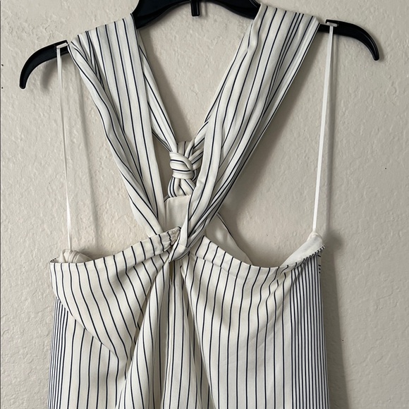 Like New! Reiss Brianna Striped Halter Style Top in Size 10 - Picture 8 of 16